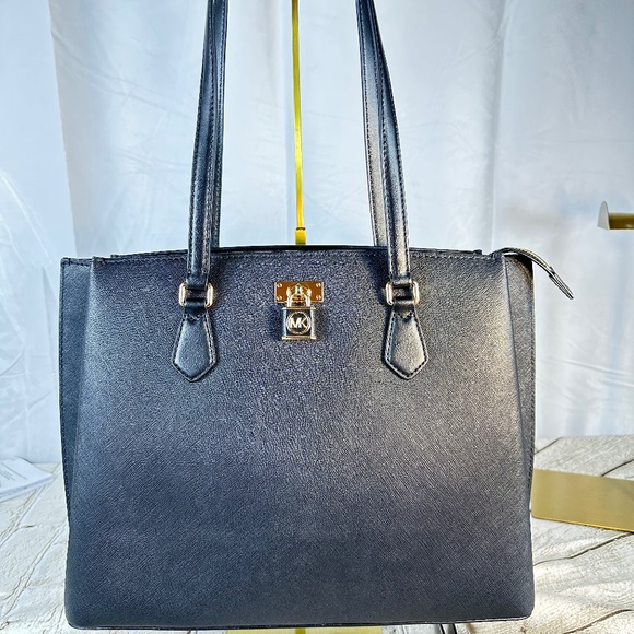 Marc Jacobs NWT Ruby Large Saffiano Leather Tote Bag - Picture 1 of 14